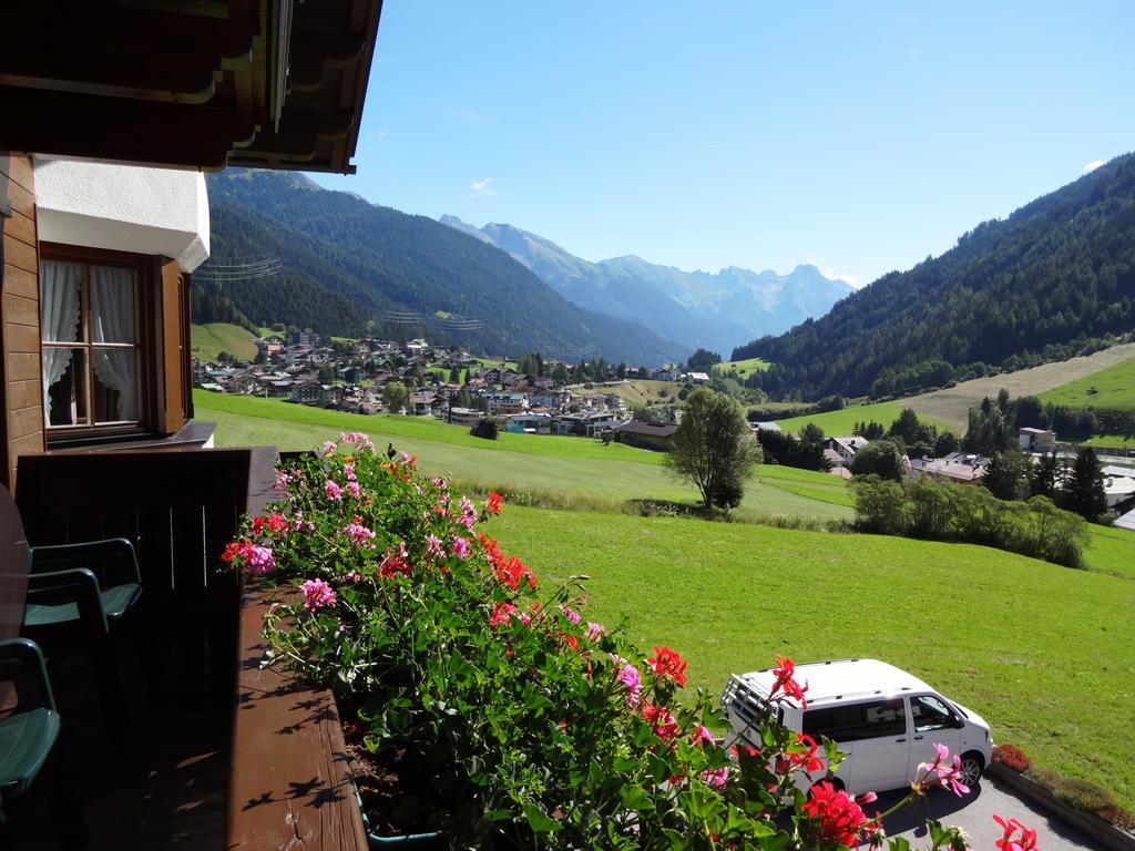 Landhaus Strolz Sankt Anton am Arlberg Ruang foto